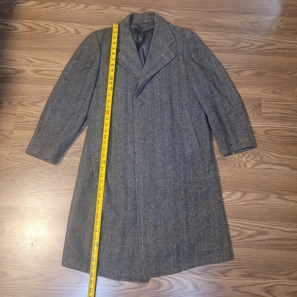 Classic Gray Herringbone Coat - Picture 15 of 16